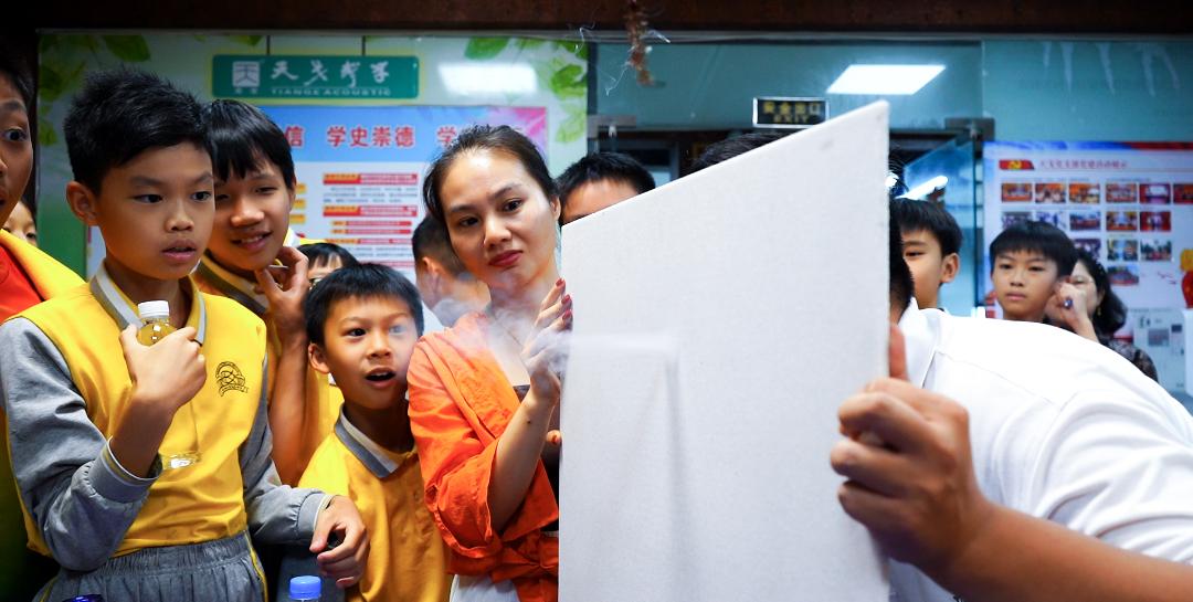 Foshan Lishui Bilingual School Teachers and Students Delegation Entered TianGe Acoustic-6